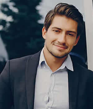 郑伟明 － AI 系统开发工程师